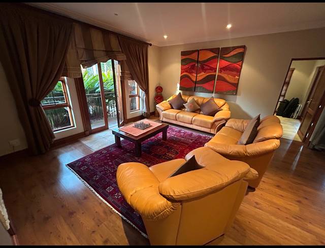 4 BEDROOM FREESTANDING FOR SALE IN RUIMSIG AH
